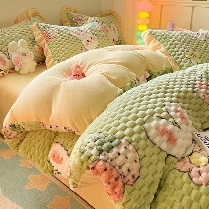 91家纺网 家纺一手货源 找家纺 （总）羚羊语家纺 2024新款230克提花豆豆绒牛奶绒四件套