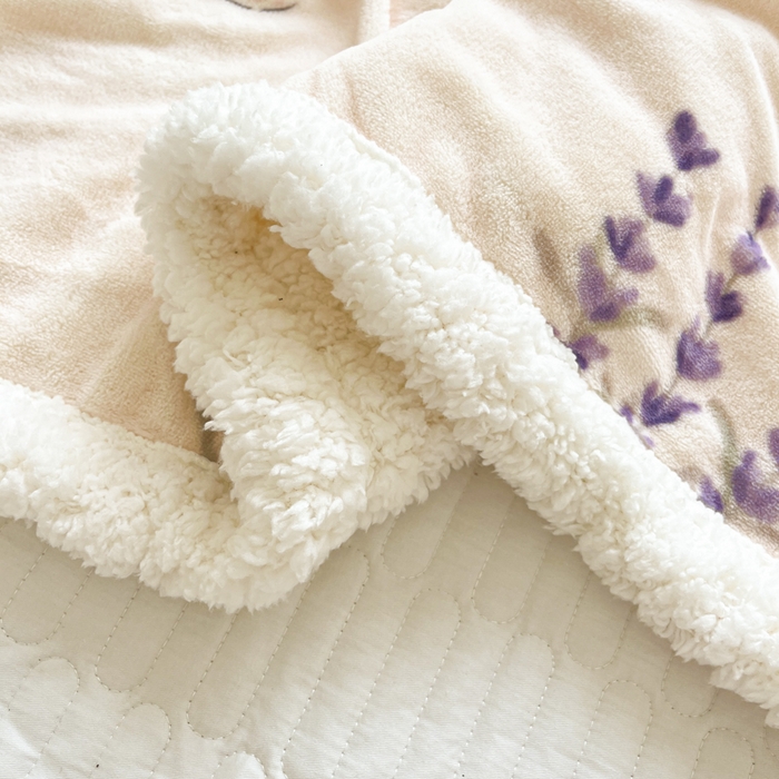91家纺网 家纺一手货源 找家纺 沐慕 2024新款AB版牛奶绒拼羊羔绒毛毯毯子 毛毯-紫兔花香