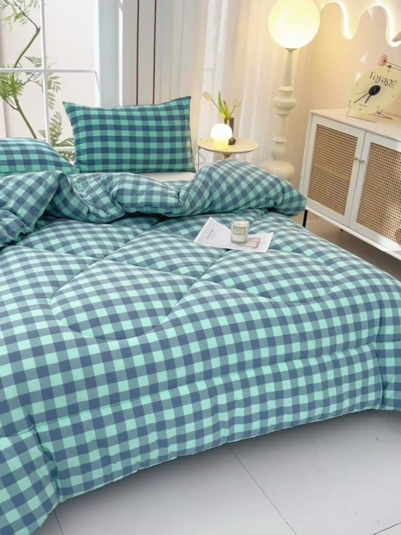 91家纺网 家纺一手货源 找家纺 圣楚家纺 2024新款绗缝保暖印花冬被 夜曲