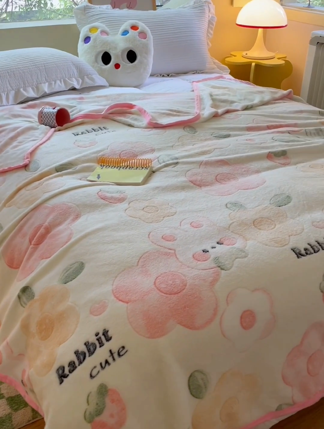 91家纺网 家纺一手货源 找家纺 慕尚家纺 2025新款高克重加厚雪花绒毛毯毯子 草莓兔