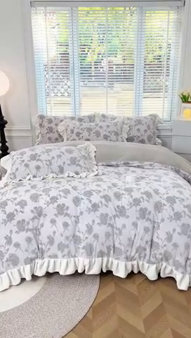 91家纺网 家纺一手货源 找家纺 金麦家纺 2024新款冬日暖阳系列A类牛奶雕花绒四件套 花意浓-灰