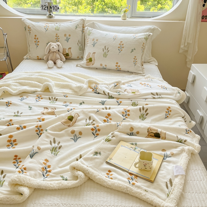 91家纺网 家纺一手货源 找家纺 沐慕 2024新款AB版牛奶绒拼羊羔绒毛毯毯子 毛毯-田园松鼠