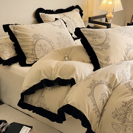 羚羊语家纺 2024新款轻法式赫本风灯芯绒四件套提花立体韩版花边牛奶绒三件套 艺境