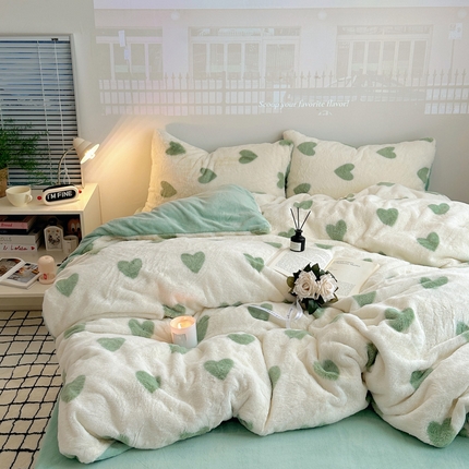 91家纺网 家纺一手货源 找家纺 （总）雅居纺家纺 2024新款高克重兔毛印花牛奶绒四件套-爱心