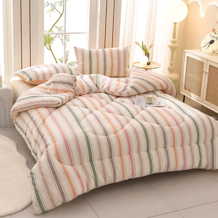 91家纺网 家纺一手货源 找家纺 圣楚家纺 2024新款绗缝保暖印花冬被 彩条