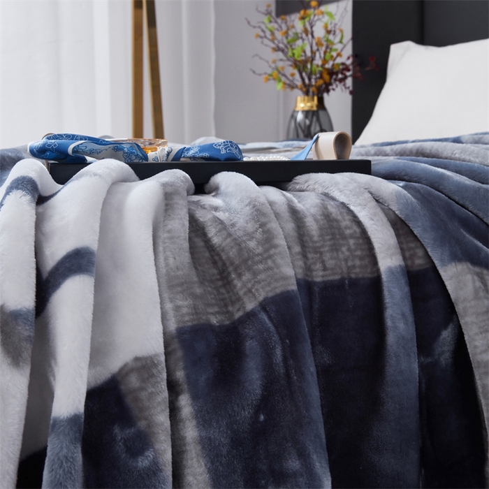 91家纺网 家纺一手货源 找家纺 凯轩毛毛毯毯子网销专供 2024新款A类双层云毛毯毯子 H蓝