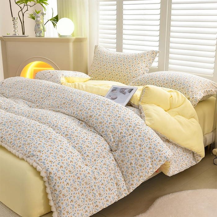 91家纺网 家纺一手货源 找家纺 圣楚家纺 2024新款加厚保暖云朵棉毛球冬被 春色恋曲