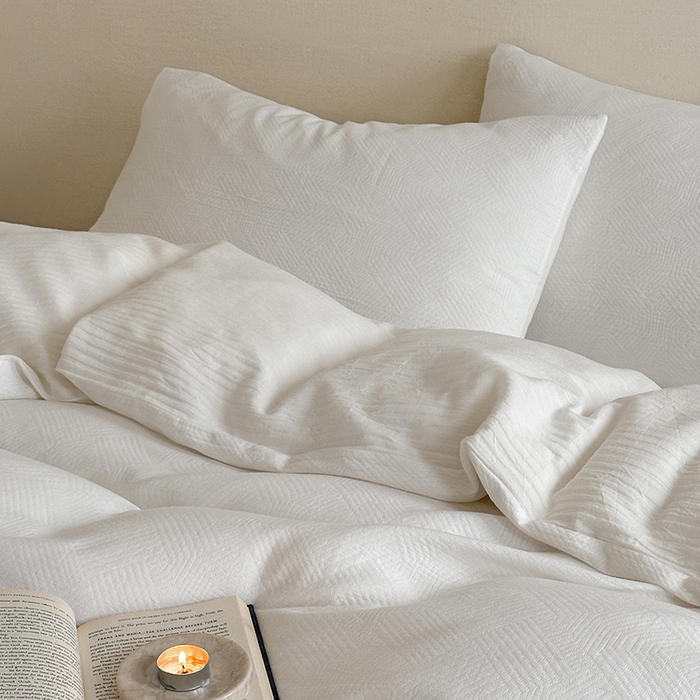 91家纺网 家纺一手货源 找家纺 梦享生活家居 2024新款全棉三层提花肌理纹系列四件套 提花积木