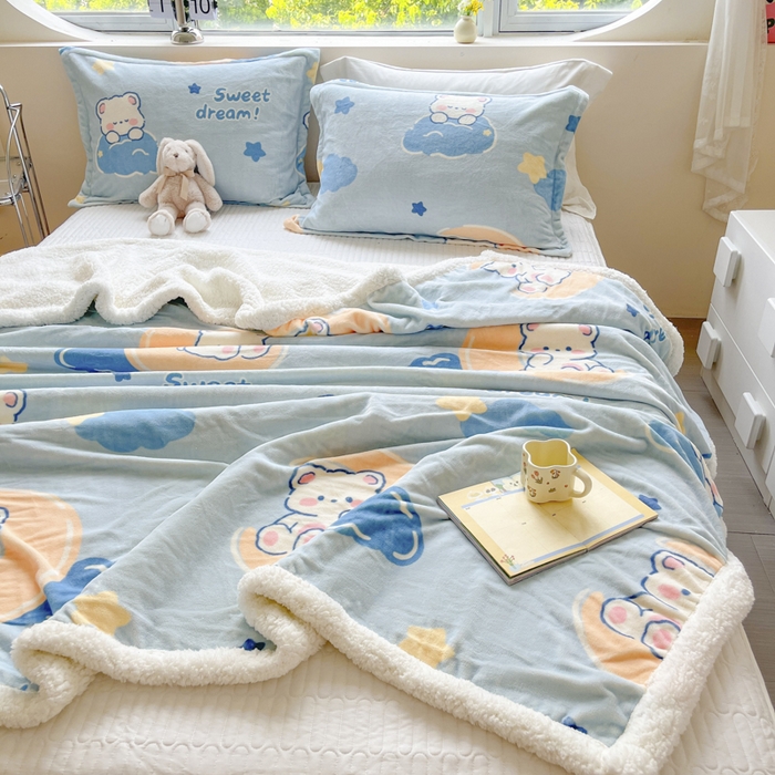 91家纺网 家纺一手货源 找家纺 沐慕 2024新款AB版牛奶绒拼羊羔绒毛毯毯子 毛毯-晚安熊