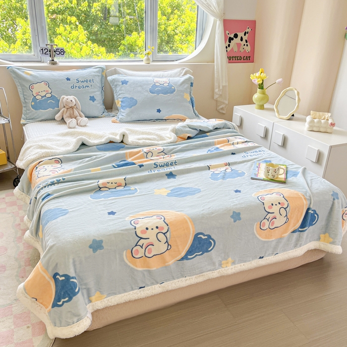 91家纺网 家纺一手货源 找家纺 沐慕 2024新款AB版牛奶绒拼羊羔绒毛毯毯子 毛毯-晚安熊