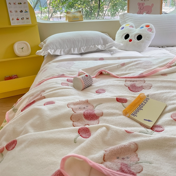 91家纺网 家纺一手货源 找家纺 慕尚家纺 2025新款高克重加厚雪花绒毛毯毯子 樱桃熊