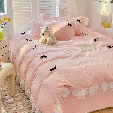 91家纺网 家纺一手货源 找家纺 （总）慕希家纺 2024新款韩版水洗棉四件套双层雪纺花边公主风四件套-云朵棉黑蝴蝶