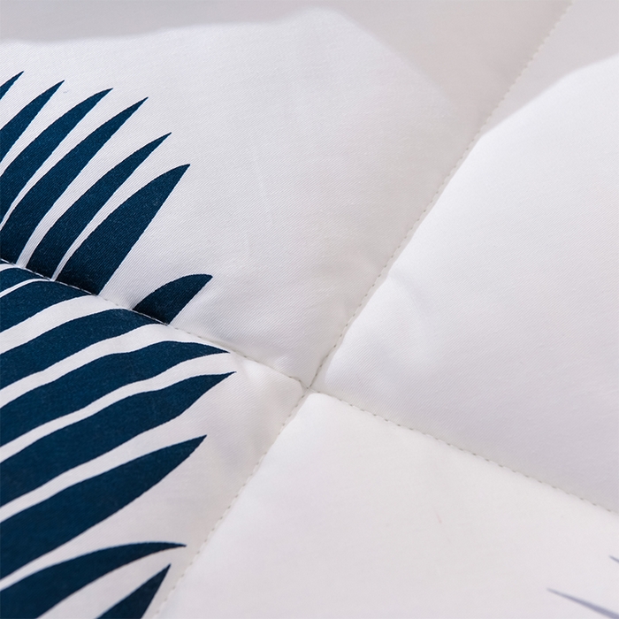 91家纺网 家纺一手货源 找家纺 圣楚家纺 2024新款绗缝保暖印花冬被 素叶