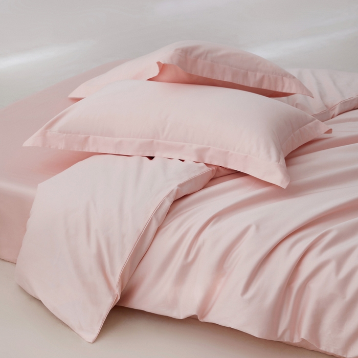 91家纺网 家纺一手货源 找家纺 轩和家居 2024新款简约纯色50s长绒棉贡缎四件套 夏恋粉