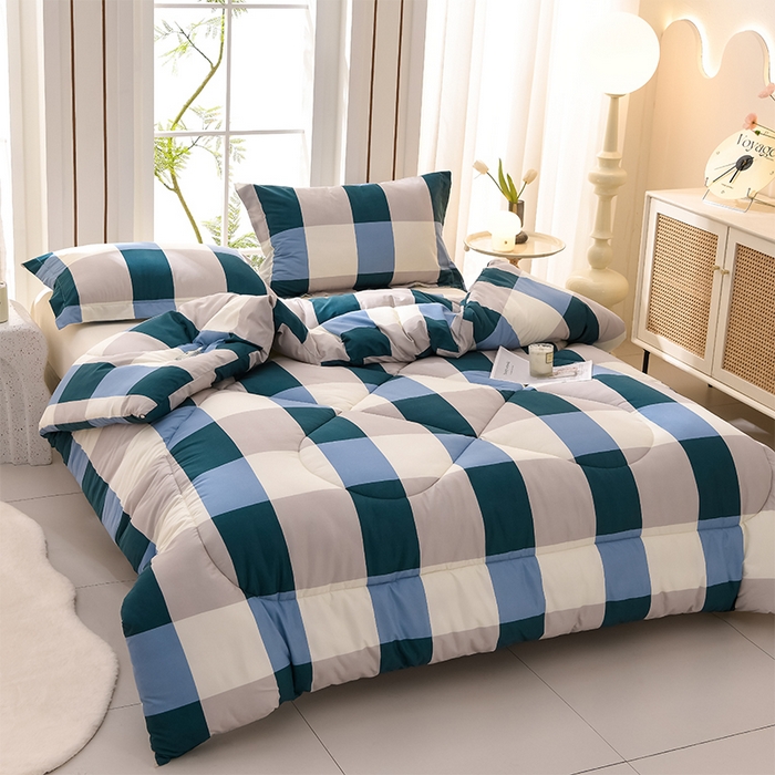 91家纺网 家纺一手货源 找家纺 圣楚家纺 2024新款绗缝保暖印花冬被 蓝大格