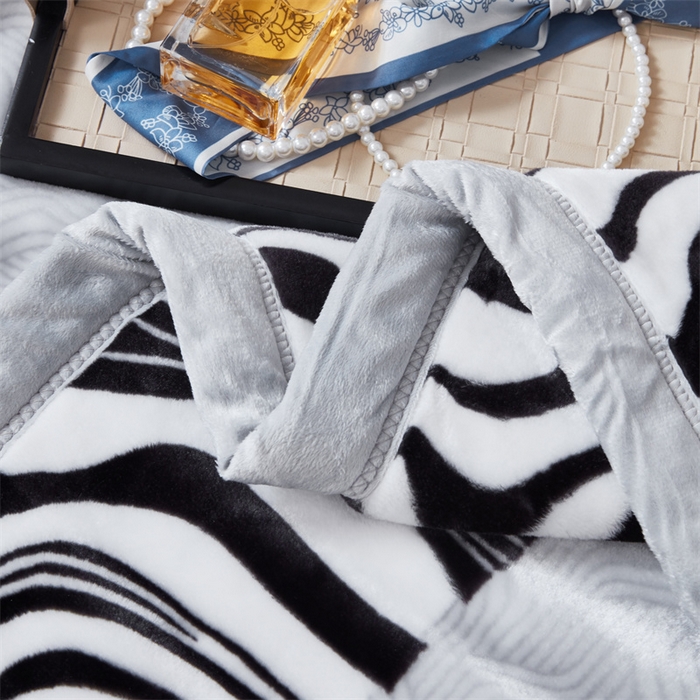 91家纺网 家纺一手货源 找家纺 凯轩毛毛毯毯子网销专供 2024新款A类双层云毛毯毯子 黑白恋