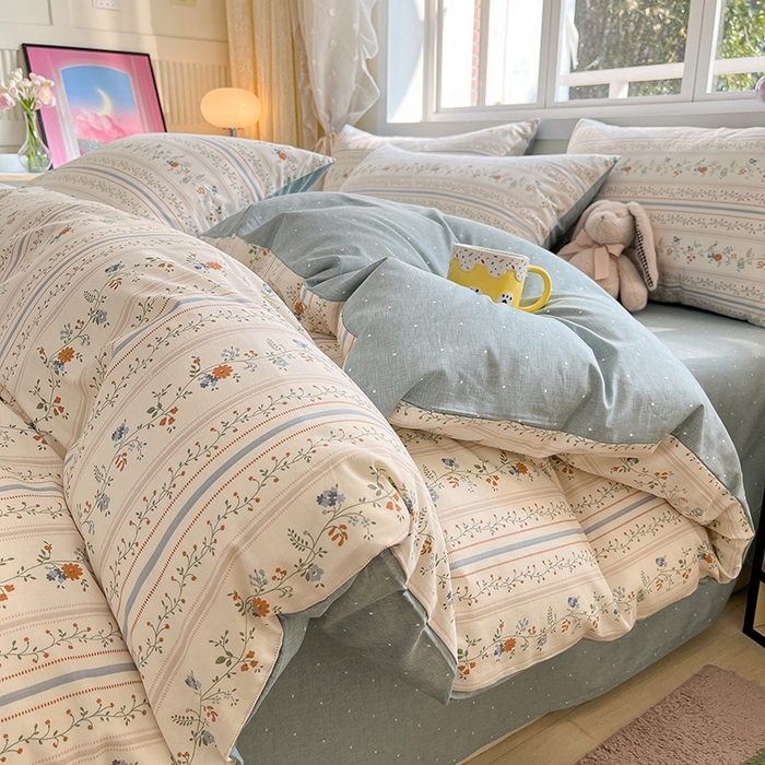 91家纺网 家纺一手货源 找家纺 麦伦家居 2024全棉斜纹13372小清新碎花卡通系列四件套 馥郁园-蓝