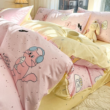 91家纺网 家纺一手货源 找家纺 麦伦家居 2024全棉斜纹13372小清新碎花卡通系列四件套 音乐卡皮