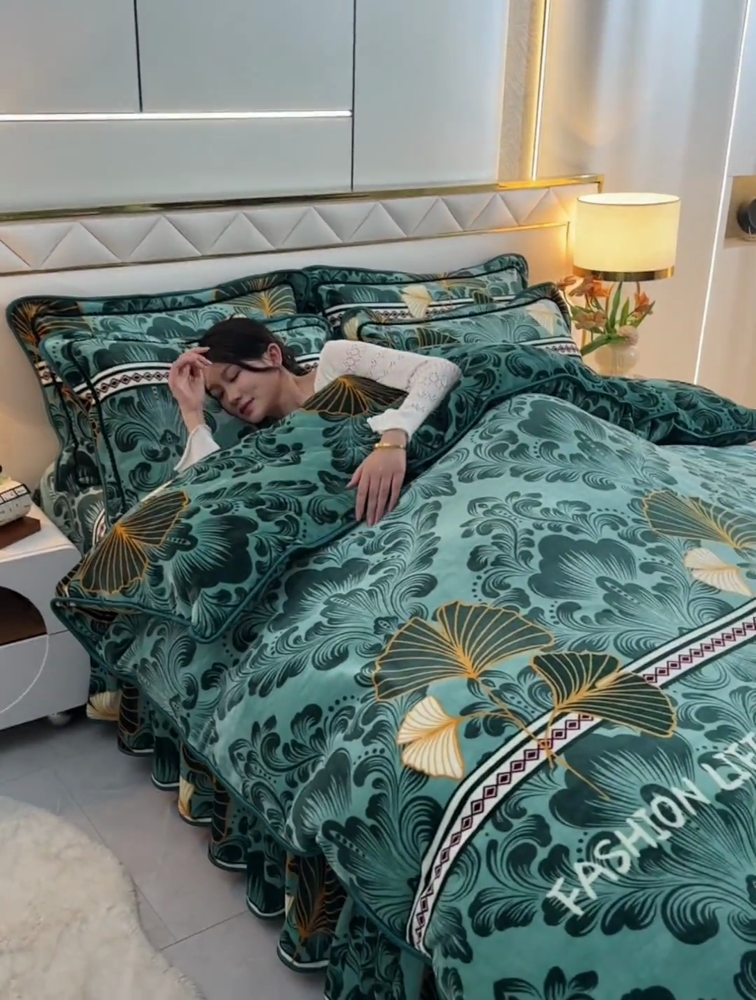 91家纺网 家纺一手货源 找家纺 金柚子 2024新款加厚牛奶绒四件套 时尚人生