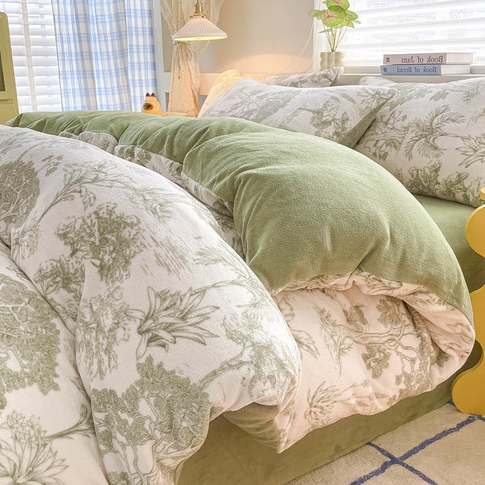 91家纺网 家纺一手货源 找家纺 雅居纺家纺 2024新款高克重印花牛奶绒四件套 幻境-绿