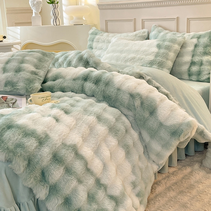 91家纺网 家纺一手货源 找家纺 欧冠家纺 2024秋冬新款纯色泡泡绒和七彩泡泡床裙款四件套 七彩-碧绿