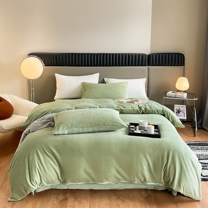 91家纺网 家纺一手货源 找家纺 雅居纺家纺 2024新款简约风雕花绒四件套 华夫格绒-水绿