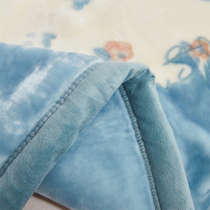 91家纺网 家纺一手货源 找家纺 凯轩毛毛毯毯子网销专供 2024新款双层学生云毛毯毯子 花结