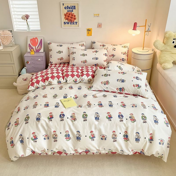 91家纺网 家纺一手货源 找家纺 麦伦家居 2024全棉斜纹13372小清新碎花卡通系列四件套 漫步小熊