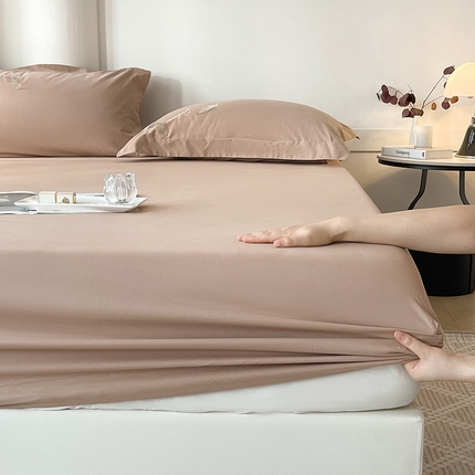 91家纺网 家纺一手货源 找家纺  2024新款【A类母婴级】加厚全棉磨毛四件套纯棉保暖床笠纯色床垫保护罩冬季单件床上用品 拿铁【A类加厚全棉品质】