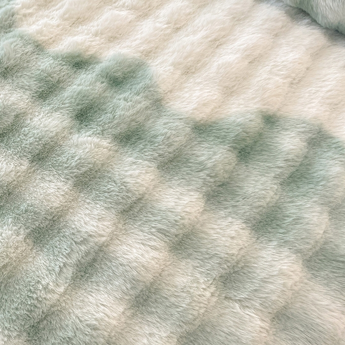 91家纺网 家纺一手货源 找家纺 欧冠家纺 2024秋冬新款纯色泡泡绒和七彩泡泡床裙款四件套 七彩-碧绿