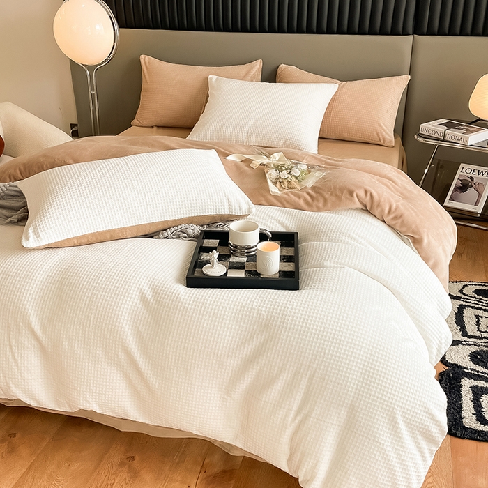 91家纺网 家纺一手货源 找家纺 （总）雅居纺家纺 2024新款简约风雕花绒四件套