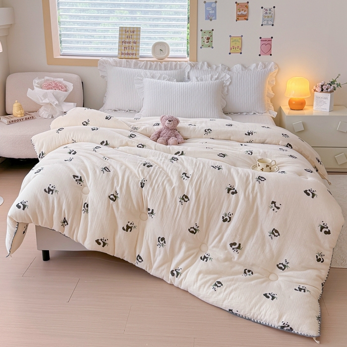 91家纺网 家纺一手货源 找家纺 芯恋家居 2025新款秋冬款母婴级全棉皱皱双层纱大豆被春秋被加厚大豆被 竹林熊猫