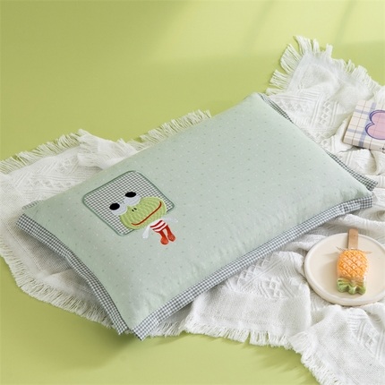 91家纺网 家纺一手货源 找家纺 （总）织布人 2024新款荞麦枕全棉卡通贴布绣多巴胺色系儿童学生宿舍荞麦枕头