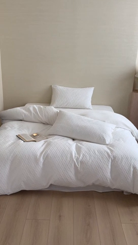 91家纺网 家纺一手货源 找家纺 梦享生活家居 2024新款全棉三层提花肌理纹系列四件套 提花树纹