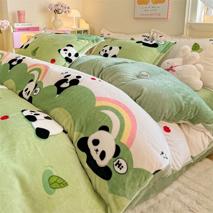 名兮 2024新款卡通时尚风高克重牛奶绒四件套 彩虹熊猫-果绿