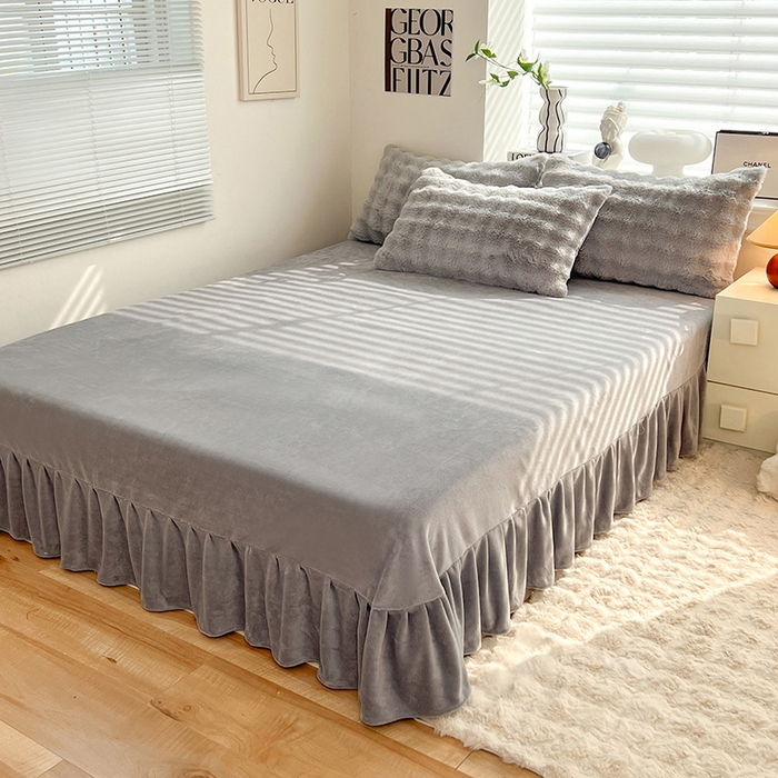 91家纺网 家纺一手货源 找家纺 欧冠家纺 2024秋冬新款纯色泡泡绒和七彩泡泡床裙款四件套 泡泡-高级灰