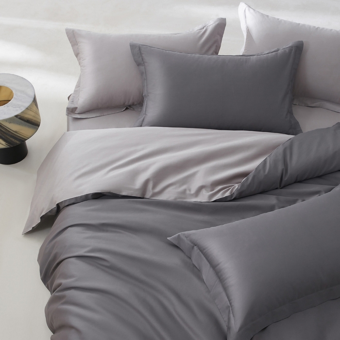 91家纺网 家纺一手货源 找家纺 轩和家居 2024新款简约纯色50s长绒棉贡缎四件套 梦境灰+雅士灰