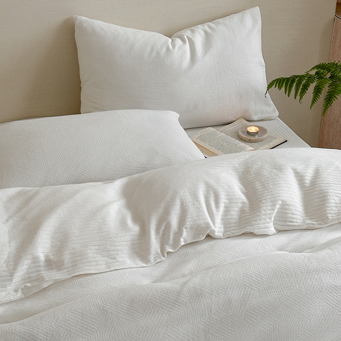 91家纺网 家纺一手货源 找家纺 梦享生活家居 2024新款全棉三层提花肌理纹系列四件套 提花积木