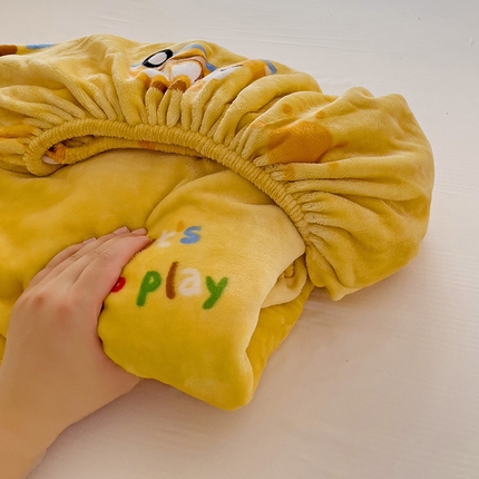 91家纺网 家纺一手货源 找家纺 （总）名兮 2024卡通时尚风高克重牛奶绒床笠