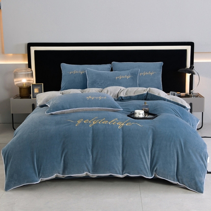 氧家 2024新款宽边撞色对角牛奶绒绣花四件套--典雅 典雅-槟利兰