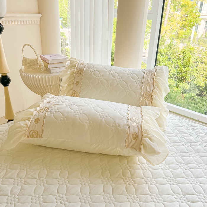 91家纺网 家纺一手货源 找家纺 （总）罗艺轩 2024新款公主风水洗棉夹棉床裙款四件套-花蔓