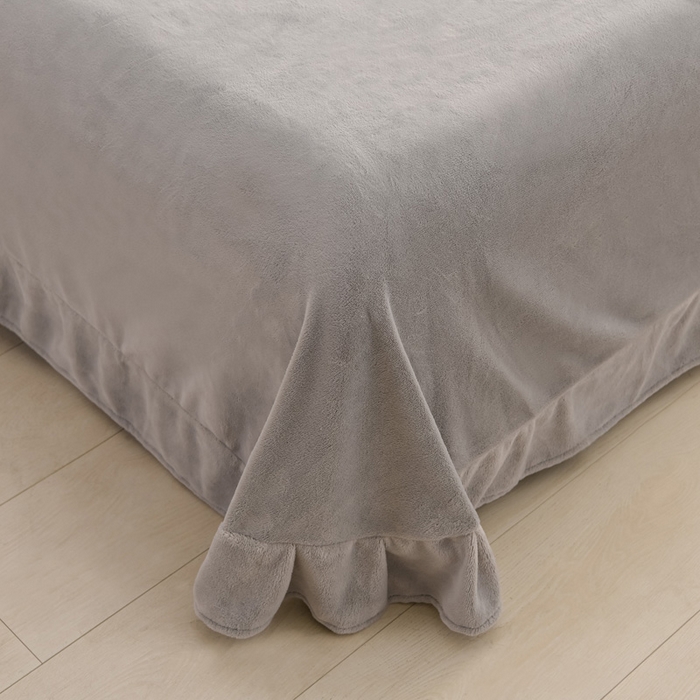 91家纺网 家纺一手货源 找家纺 氧家 2024新款韩版牛奶绒绣花四件套--蝶恋 羽蝶-浅灰