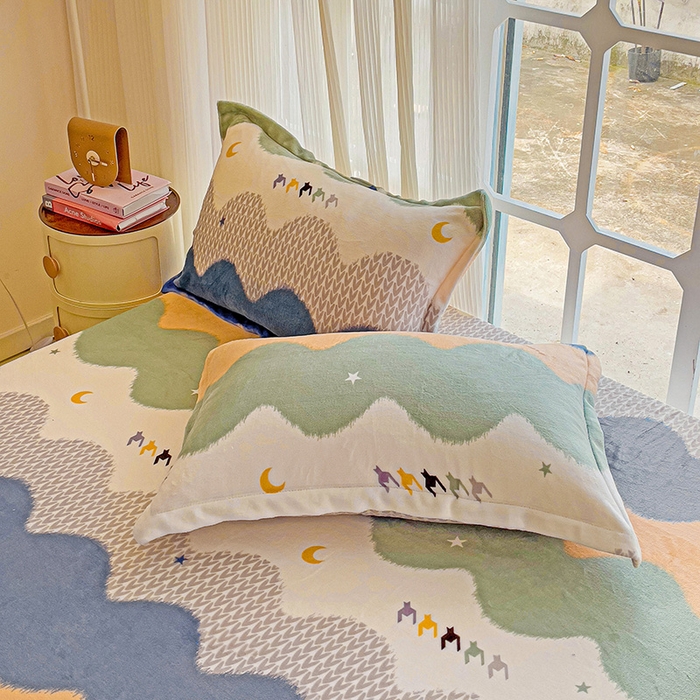 91家纺网 家纺一手货源 找家纺 名兮 2024卡通时尚风高克重牛奶绒床笠 乘风破浪