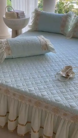 91家纺网 家纺一手货源 找家纺 罗艺轩 2024新款公主风水洗棉夹棉床裙-花蔓花蔓-海盐蓝