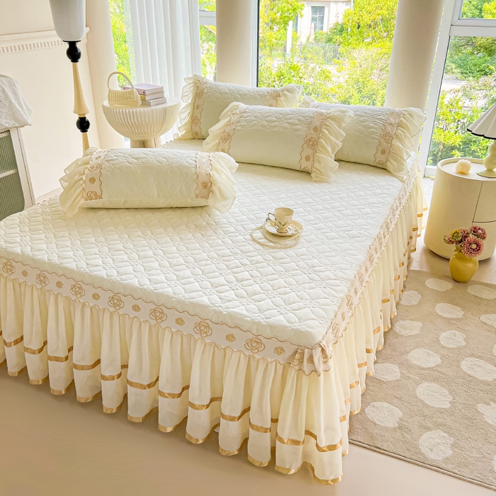 91家纺网 家纺一手货源 找家纺 罗艺轩 2024新款公主风水洗棉夹棉床裙-花蔓花蔓-牛乳白