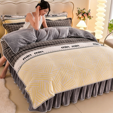 91家纺网 家纺一手货源 找家纺 梦莱情纺2024新款8.5斤牛奶绒四件套日产12000套 摩卡