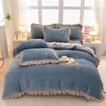 91家纺网 家纺一手货源 找家纺 （总）氧家 2024新款韩版牛奶绒绣花四件套--羽蝶