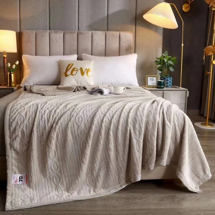 91家纺网 家纺一手货源 找家纺 （总）小牛席业 2024新款7D雕花牛奶绒毛毯烂花毯子法兰绒珊瑚绒双面绒毯盖毯拉舍尔毛毯