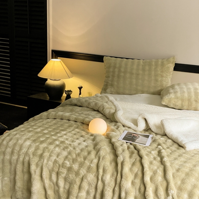 91家纺网 家纺一手货源 找家纺 欧邦 新款仿兔毛泡泡绒羊羔绒毛毯 泡泡双层-芥黄