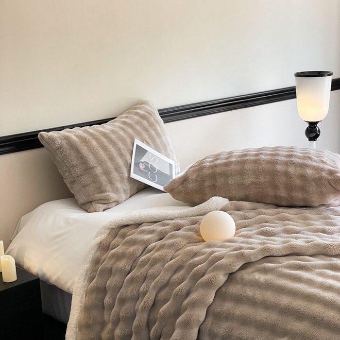 91家纺网 家纺一手货源 找家纺 欧邦 新款仿兔毛泡泡绒羊羔绒毛毯 泡泡双层-卡其